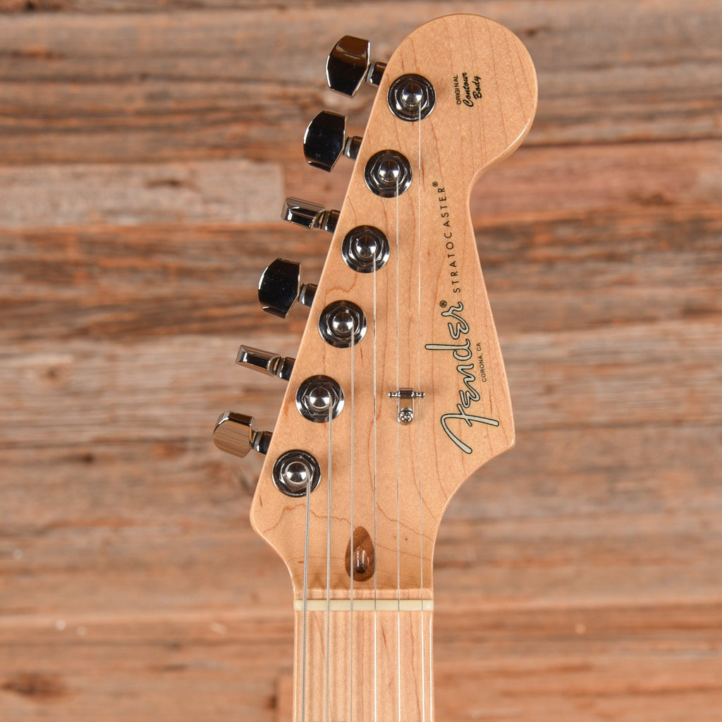 Fender American Professional Stratocaster Black 2017 - Angle 6 | MUSICTONER