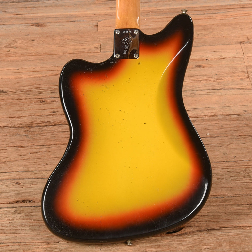 Fender Jazzmaster Sunburst 1966 - Angle 3 | MUSICTONER