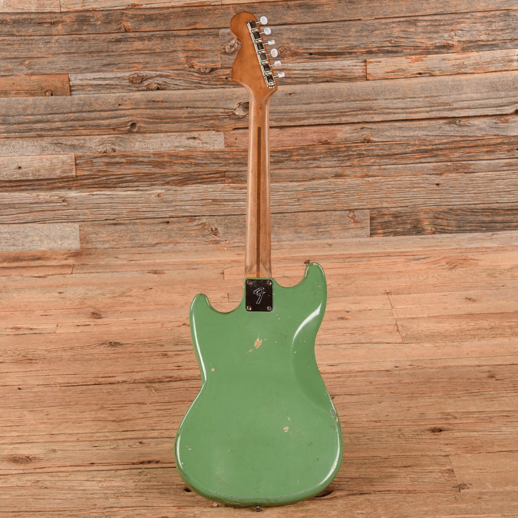Fender Mustang Green Refin 1977 - Angle 5 | MUSICTONER