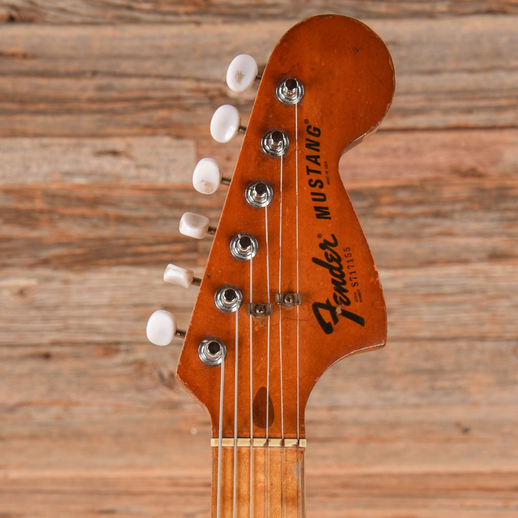Fender Mustang Green Refin 1977 - Angle 6 | MUSICTONER
