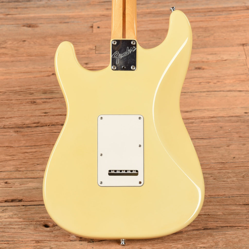 Fender Stratocaster Plus Vintage White 1990 - Angle 3 | MUSICTONER
