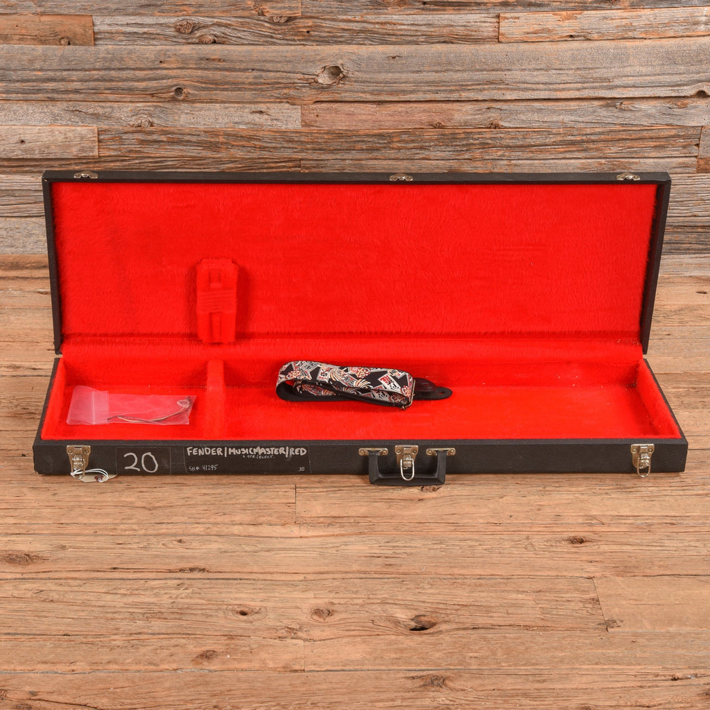 Fender Music Master Candy Apple Red 1959 - John Oates - Angle 9 | MUSICTONER