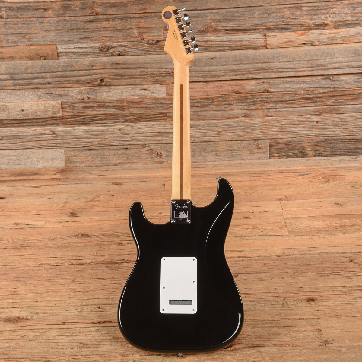 Fender Phillies Stratocaster 2014 - John Oates - Angle 5 | MUSICTONER
