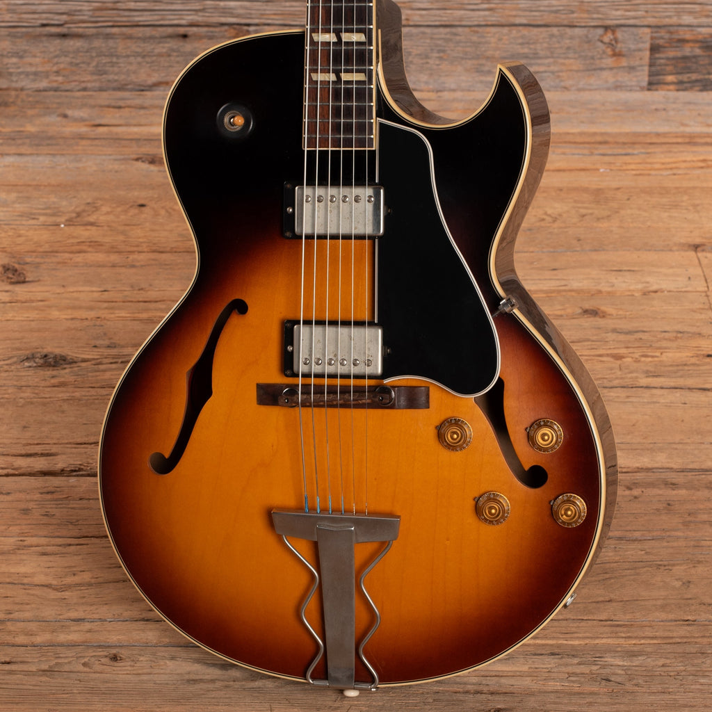 Gibson Custom '59 ES-175D Reissue Sunburst 2016 - Angle 2 | MUSICTONER