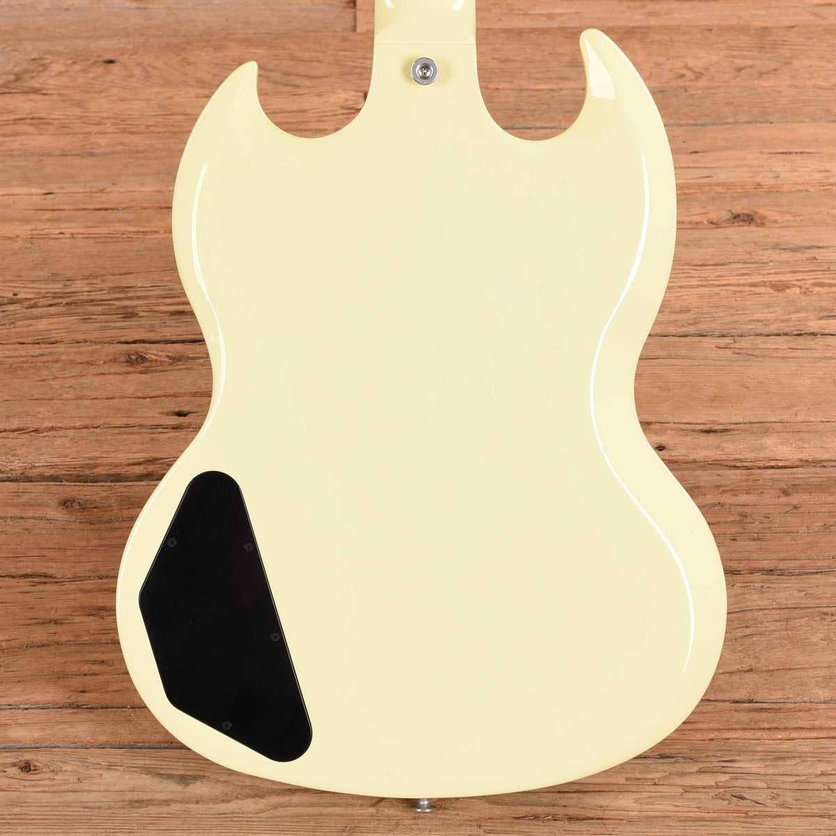 Gibson SG Standard Alpine White 2020 - Angle 3 | MUSICTONER