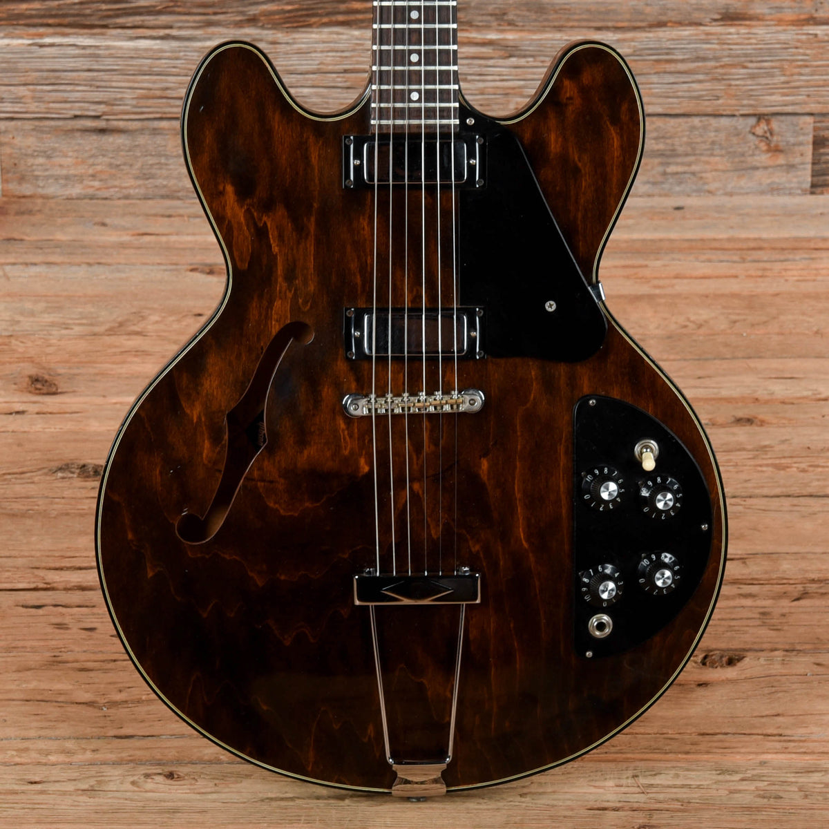 Gibson ES-325TD Walnut 1972 - MUSICTONER