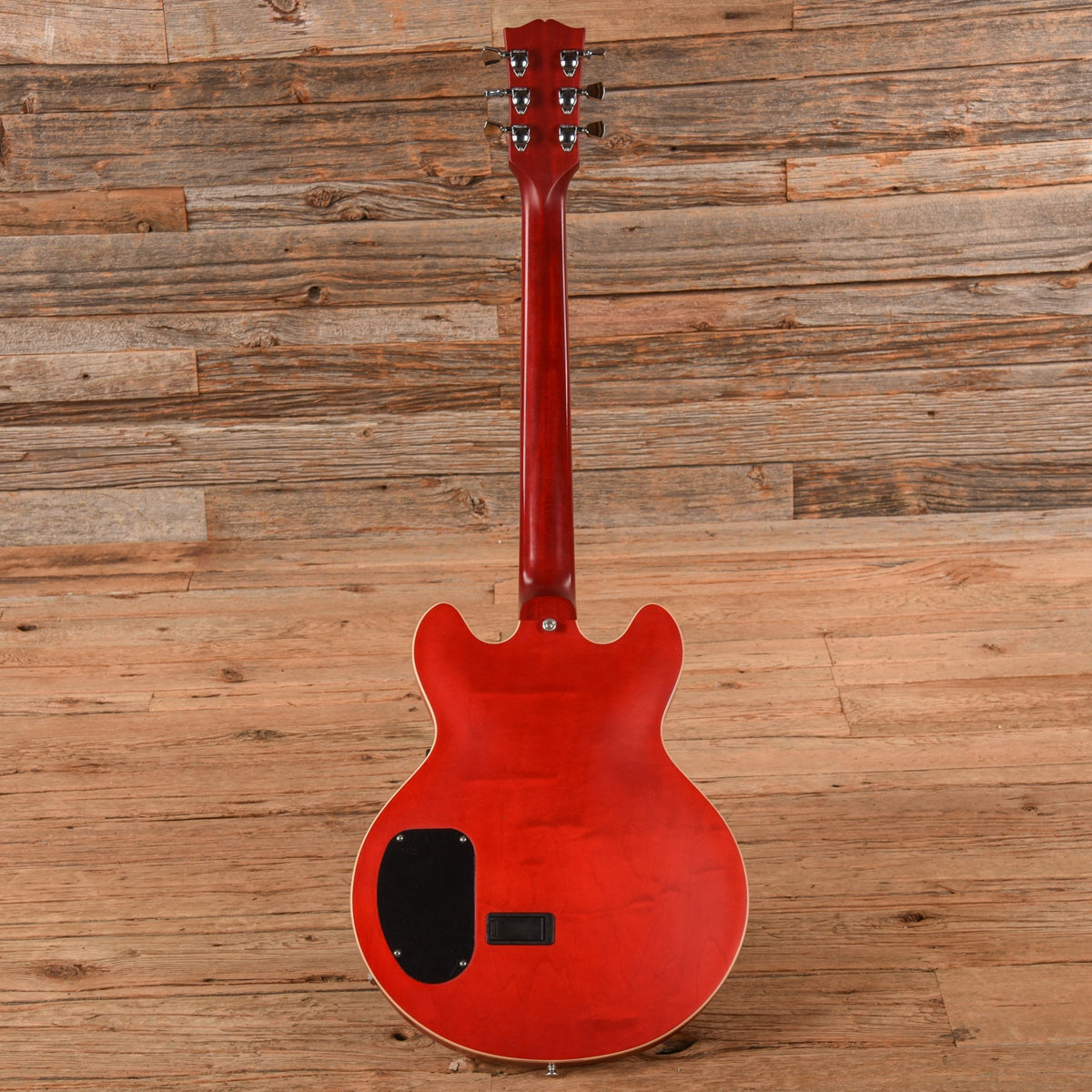 Gibson Memphis ES-339 Traditional Pro Figured Cherry 2013 - Angle 5 | MUSICTONER