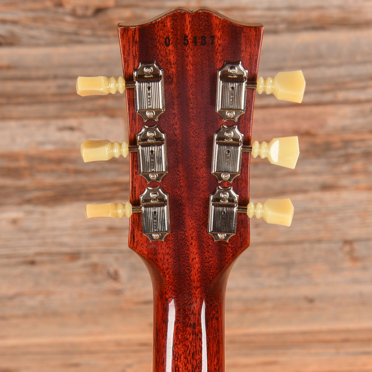 Gibson Custom Murphy Lab '60 Les Paul Standard Reissue Light Aged Sunburst 2025 - Angle 7 | MUSICTONER