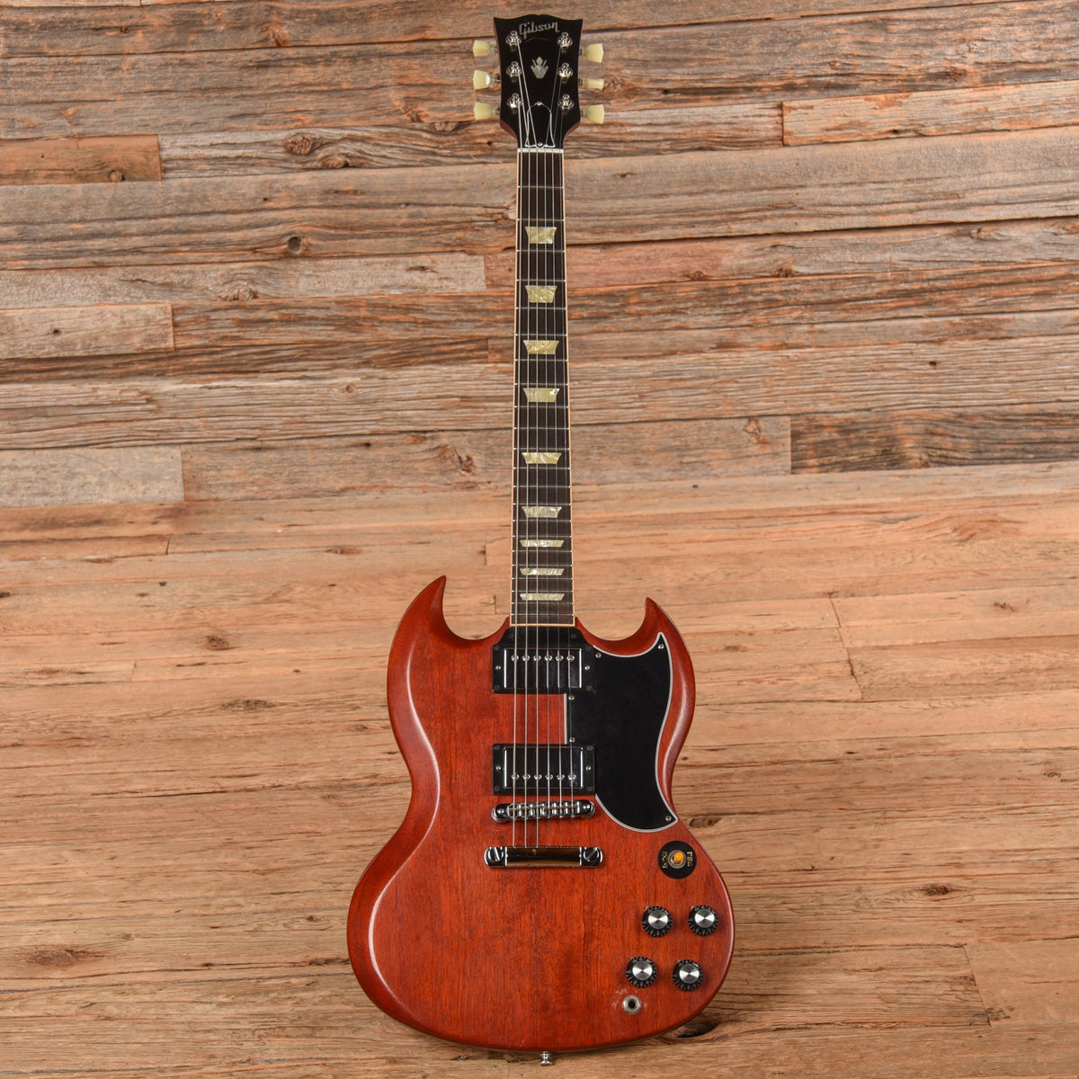 Gibson SG Standard '61 Satin Cherry 2012 - Angle 4 | MUSICTONER