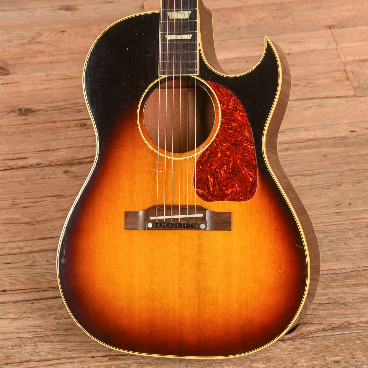 Gibson CF100 Sunburst 1958 - Zac Brown - Angle 2 | MUSICTONER