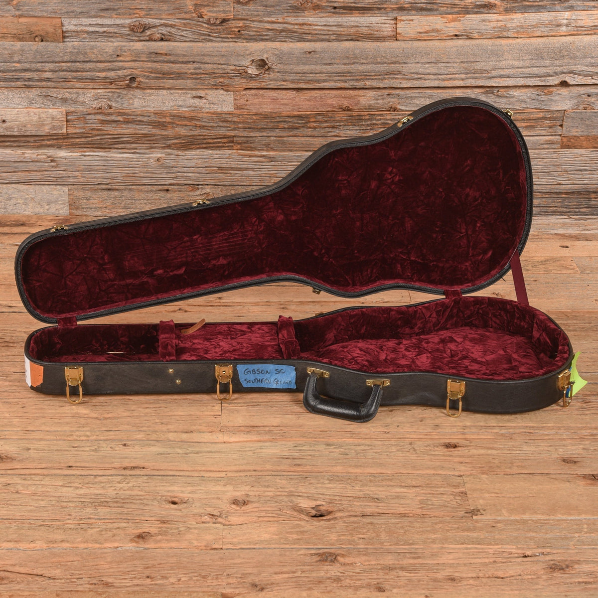 Gibson Limited Edition SG Standard Cherry 1999 - Zac Brown - Angle 9 | MUSICTONER