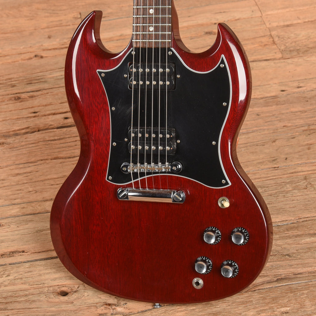 Gibson Limited Edition SG Standard Cherry 1999 - Zac Brown - Angle 2 | MUSICTONER