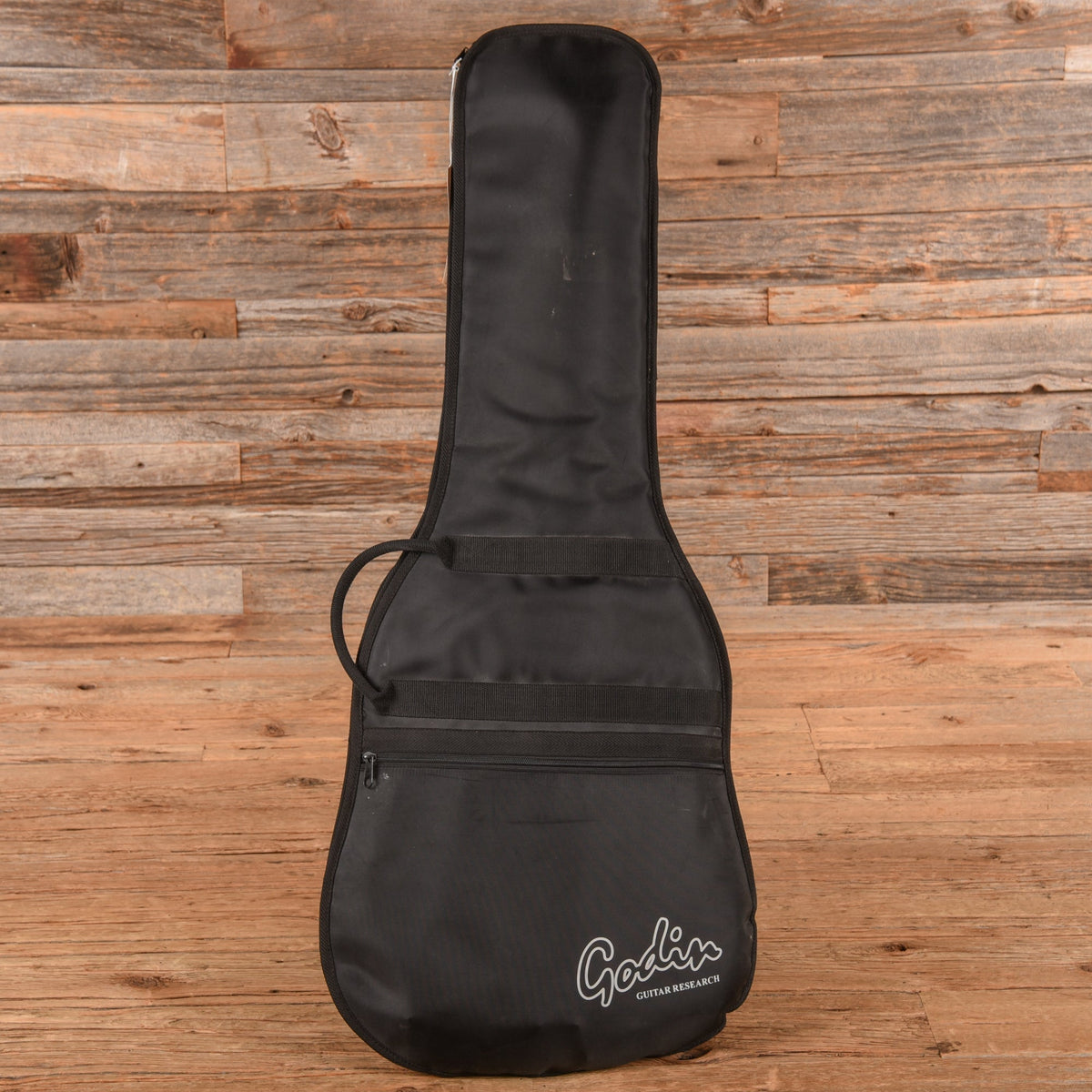 Godin Model SDxt Red - Angle 8 | MUSICTONER