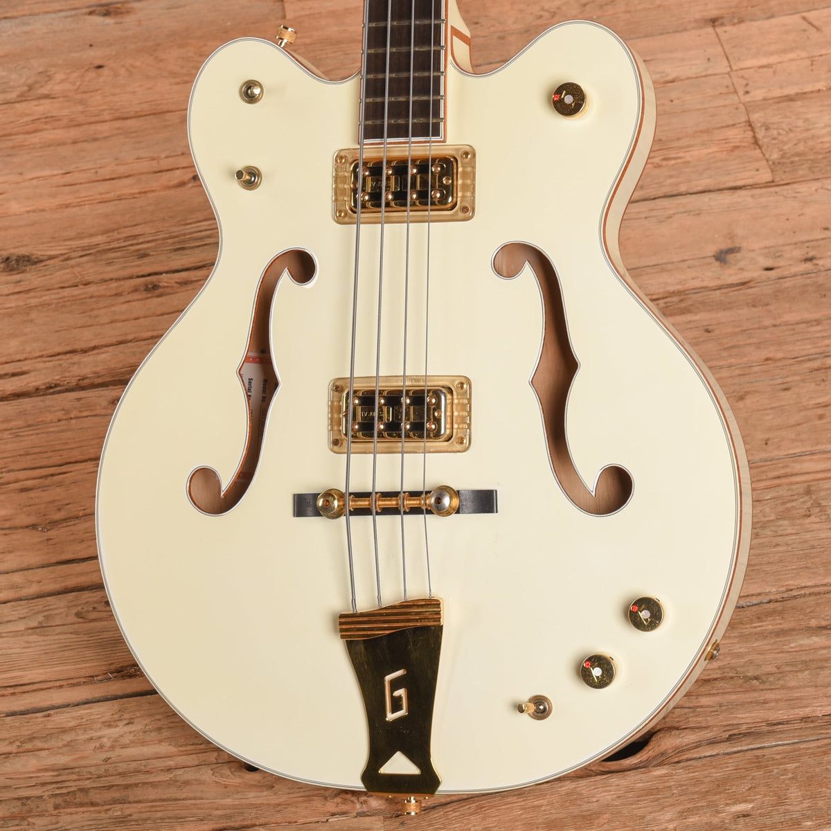 Gretsch G6136LSB White Falcon White 2009 - Angle 2 | MUSICTONER
