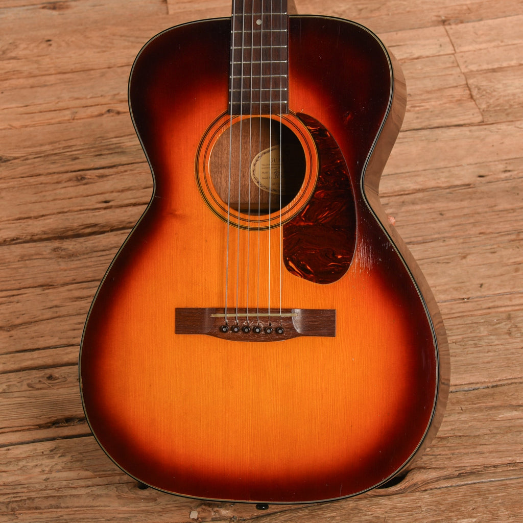 Guild F-20 1967 - John Oates - Angle 2 | MUSICTONER