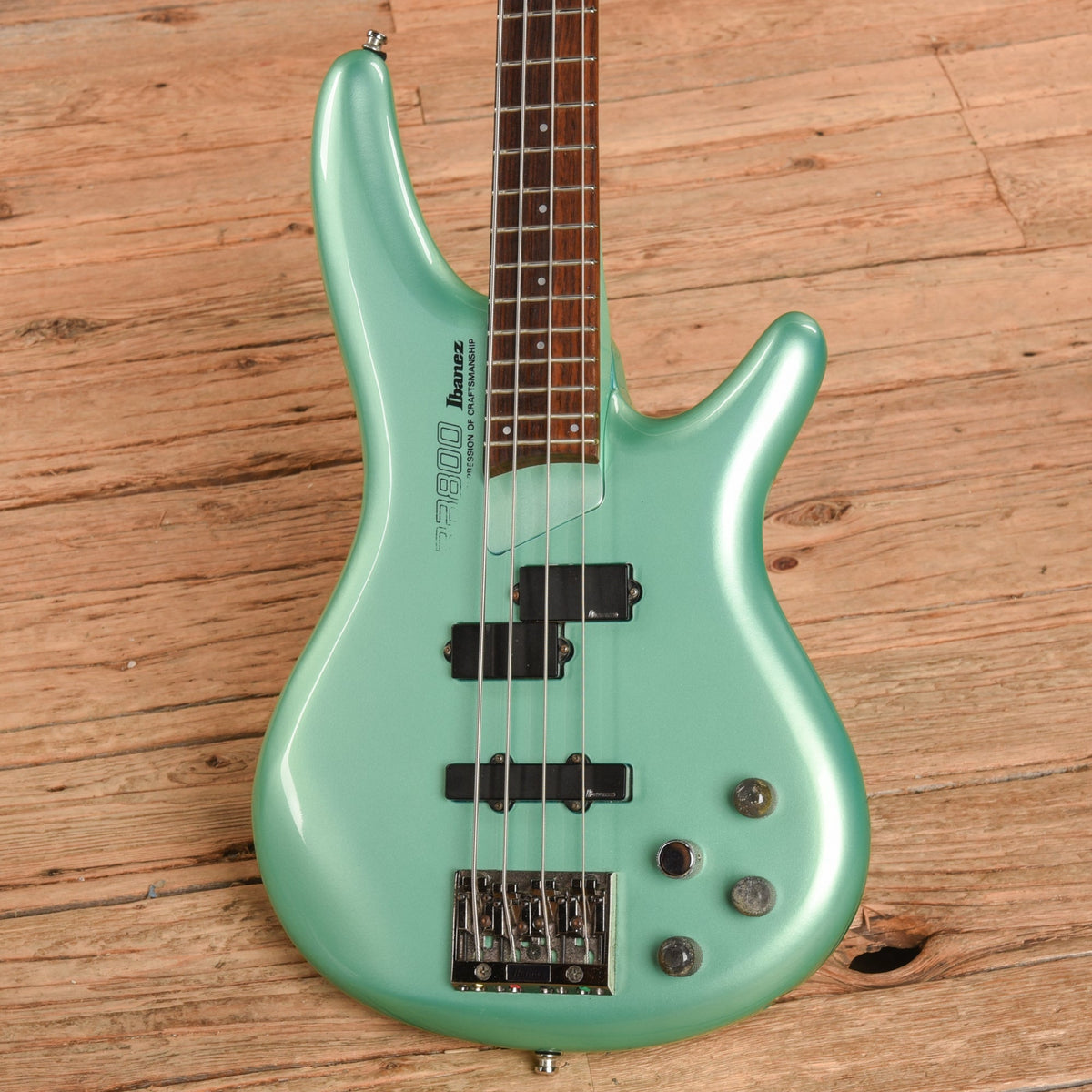 Ibanez RB800-FB Roadstar II Bass Fountain Blue 1987 - Angle 2 | MUSICTONER