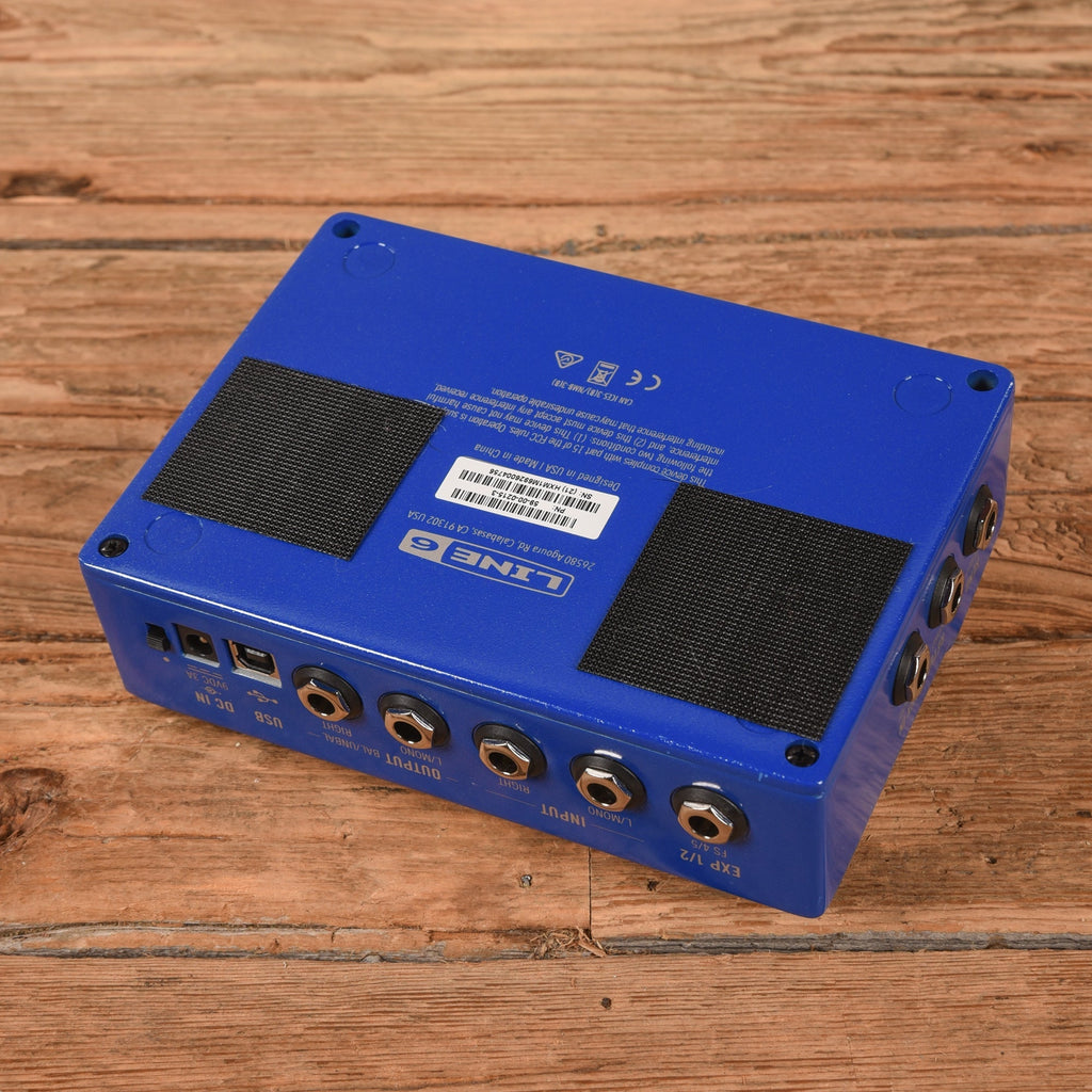 Line 6 HX Stomp Lightning Blue - Angle 2 | MUSICTONER