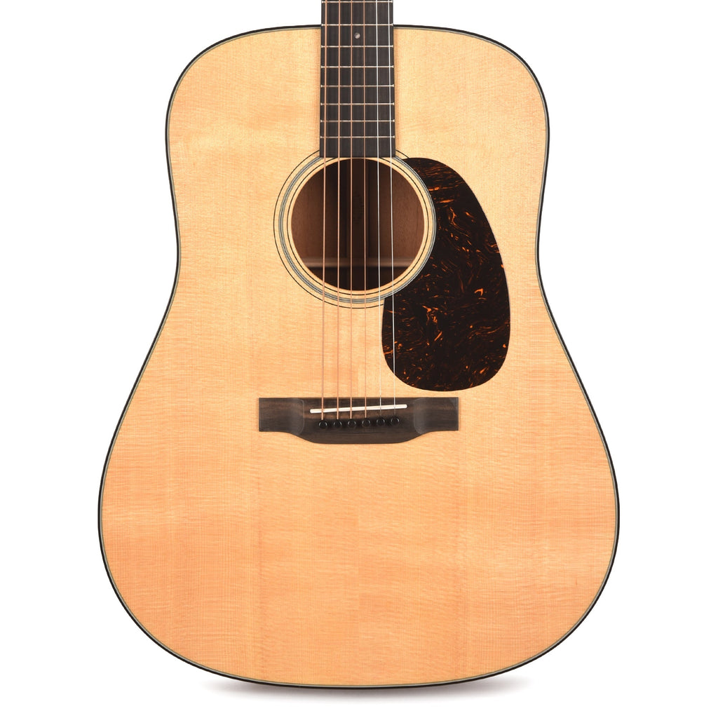 Martin Standard Series D-18 Natural - Angle 2 | MUSICTONER