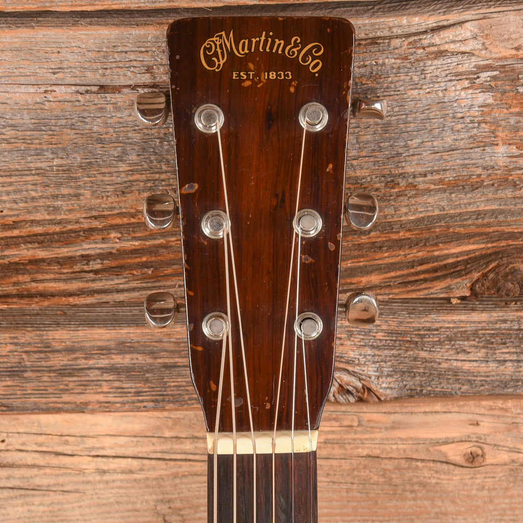 Martin 0-18 Natural 1949 - Angle 6 | MUSICTONER