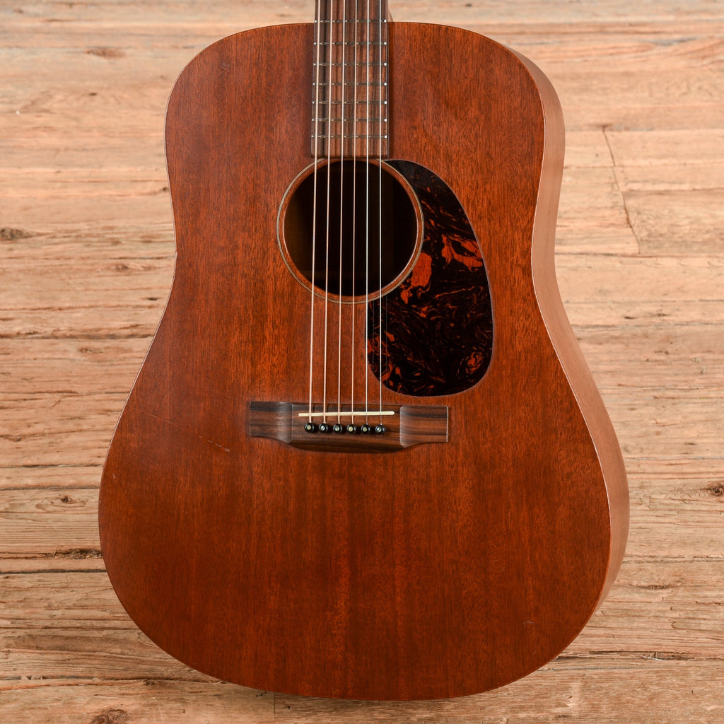 Martin D-15M Mahogany 2012 - Angle 2 | MUSICTONER