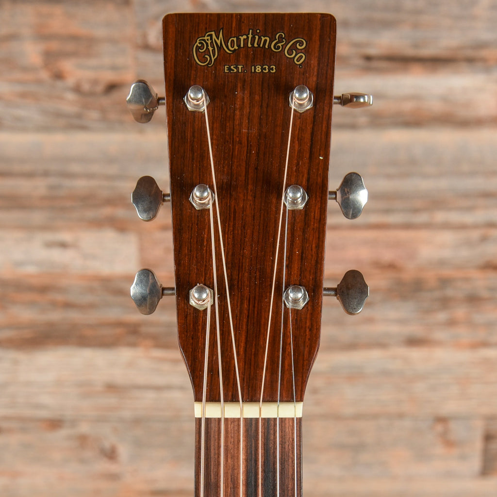 Martin D-15M Mahogany 2012 - Angle 6 | MUSICTONER