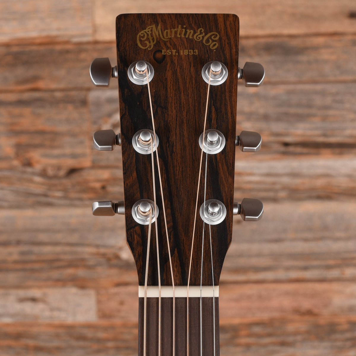 Martin DX2E Natural 2025 - Angle 6 | MUSICTONER