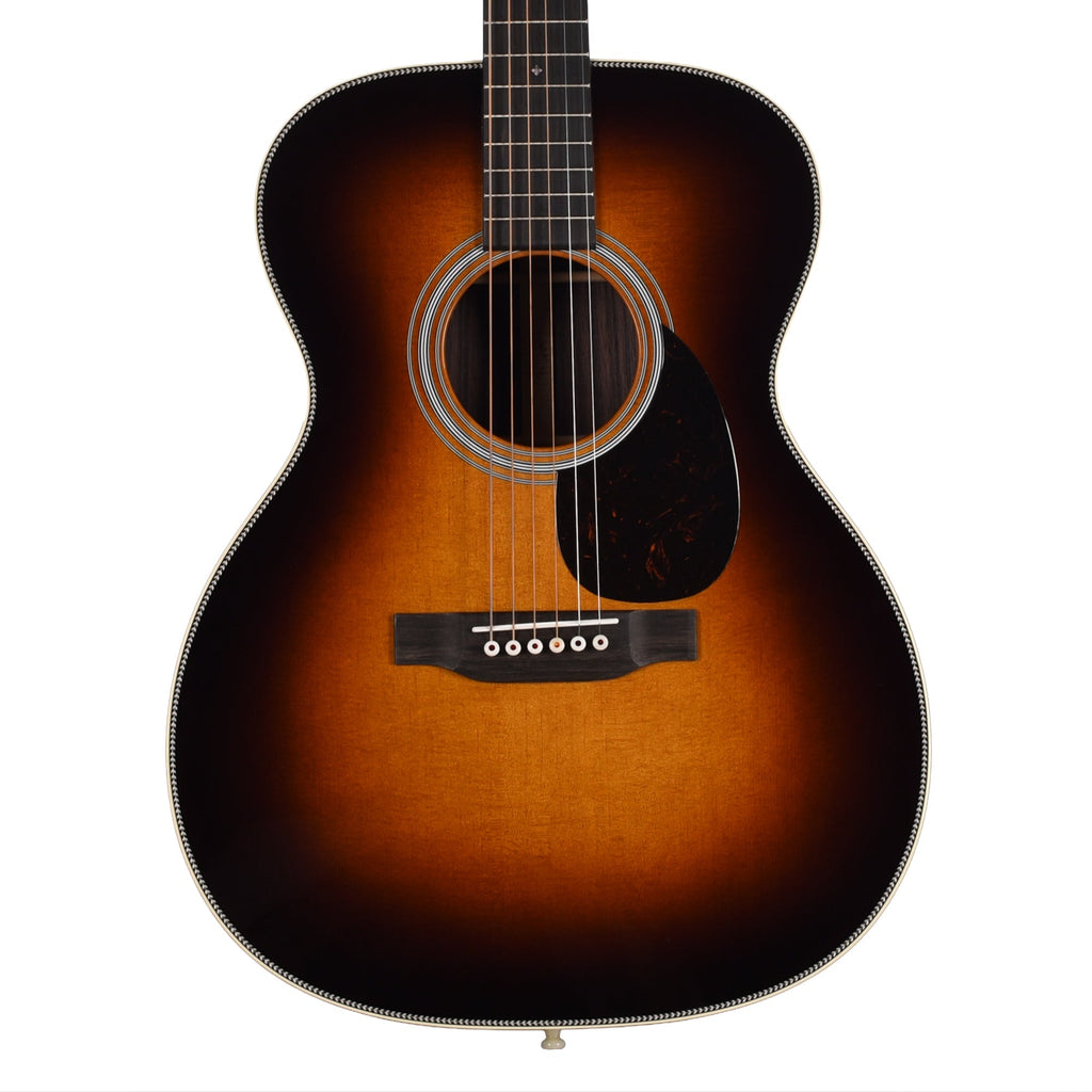 Martin Standard Series OM-28 Spruce/East Indian Rosewood 1935 Sunburst - Angle 2 | MUSICTONER