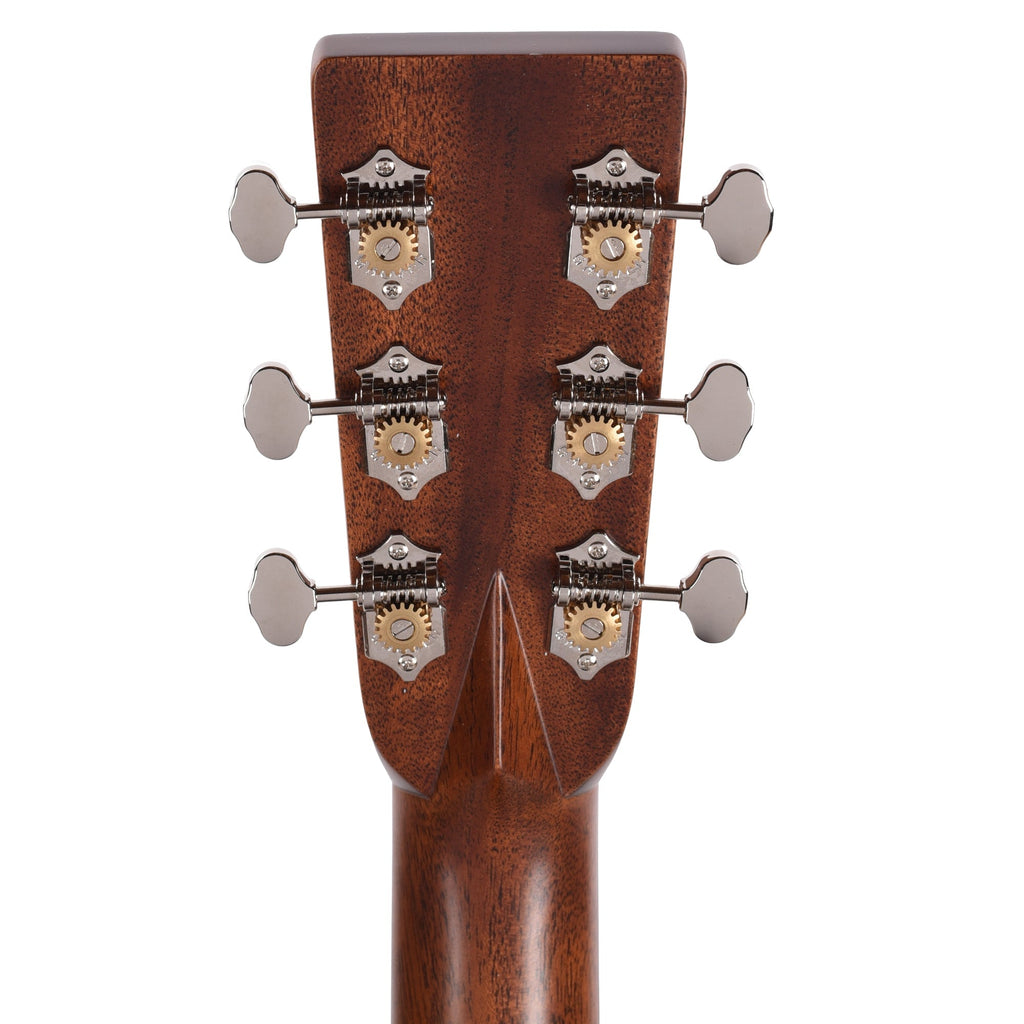 Martin Standard Series OM-28 Spruce/East Indian Rosewood 1935 Sunburst - Angle 7 | MUSICTONER