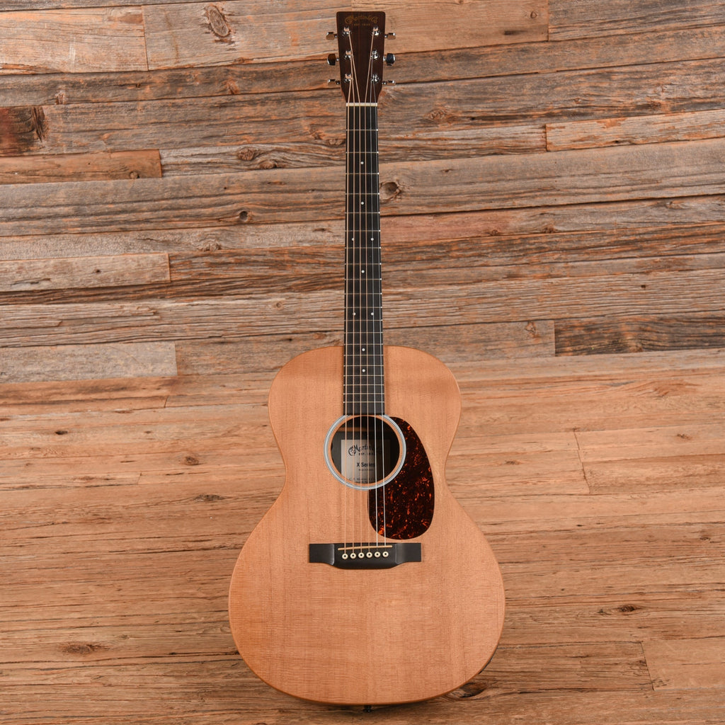 Martin 00LX1AE Natural 2020 - Angle 4 | MUSICTONER