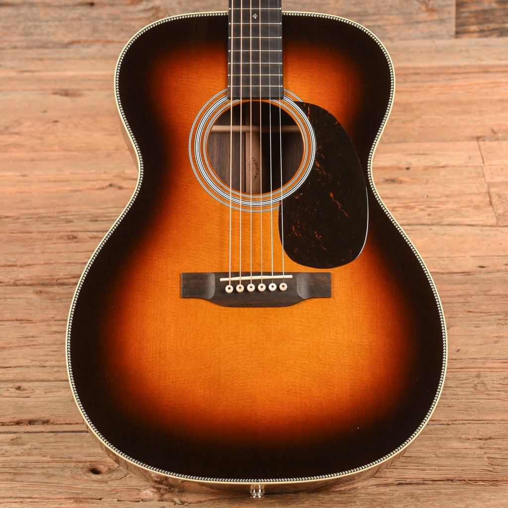Martin 000-28 Sunburst 2025 - John Oates - MUSICTONER