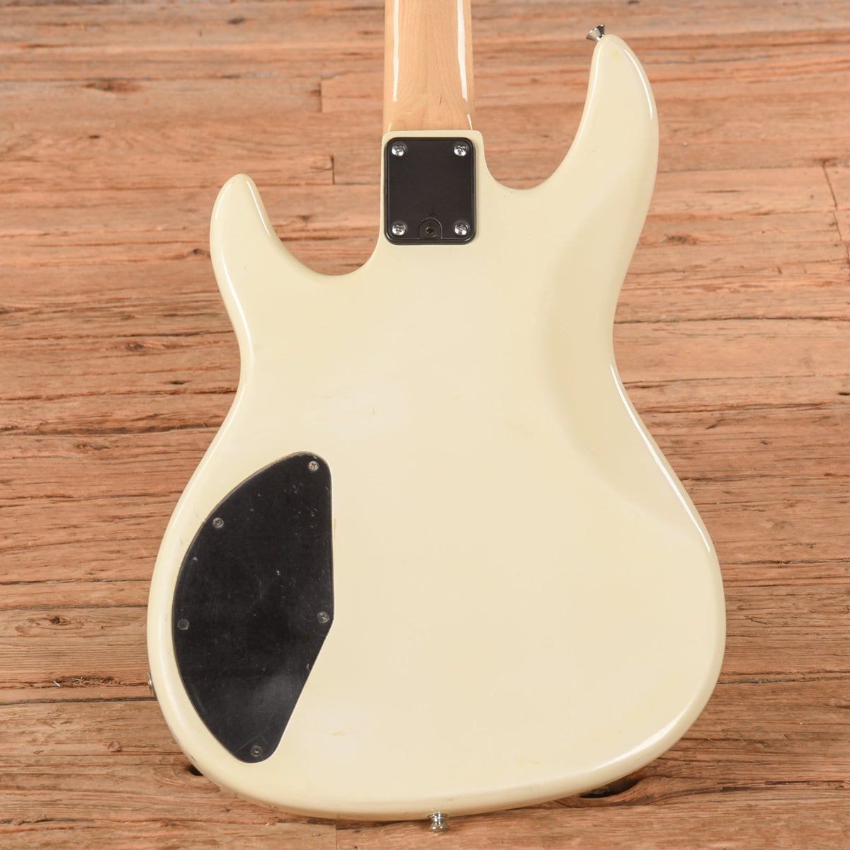 Peavey Foundation Bass White 1980s - Angle 3 | MUSICTONER