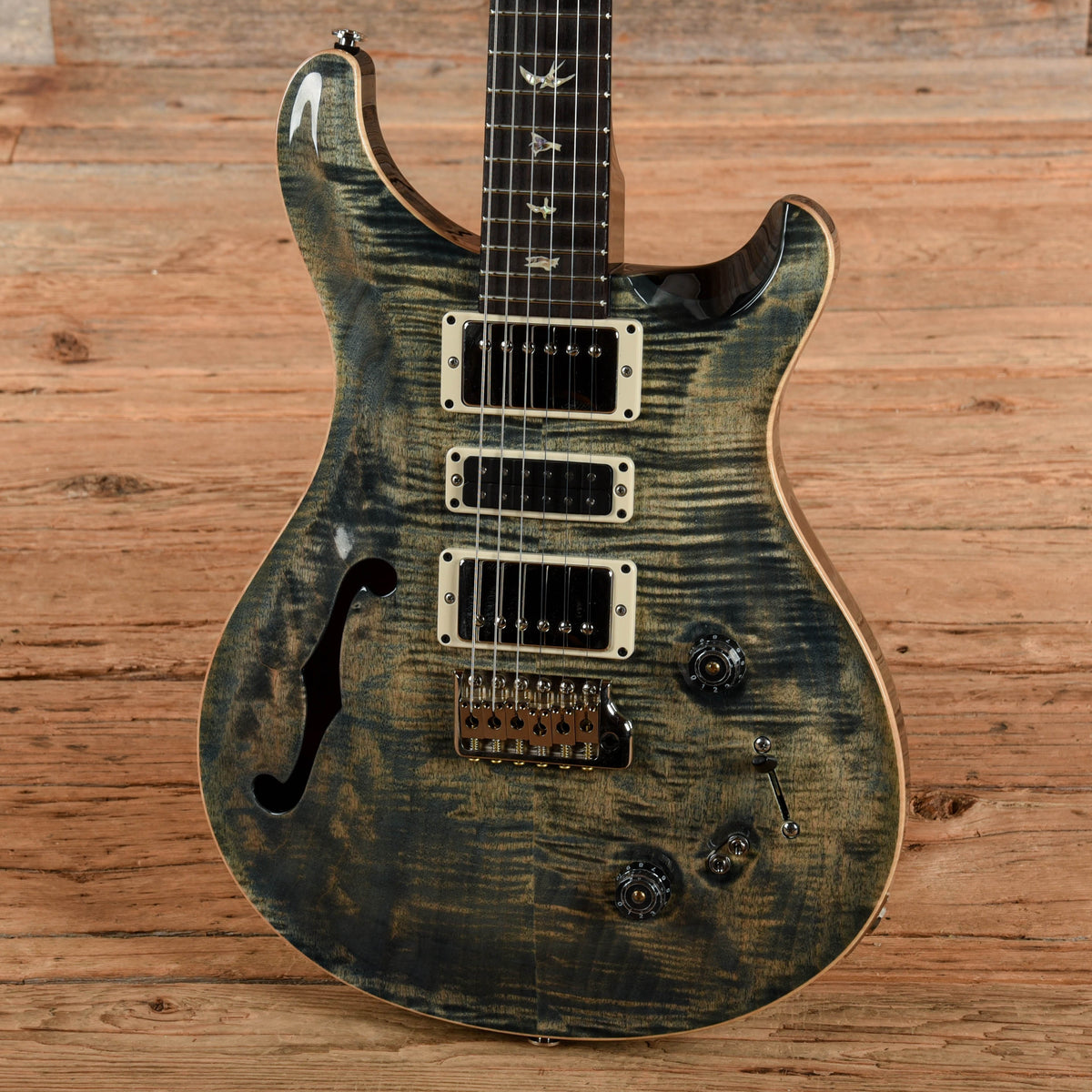 PRS Special 22 Semi Hollow Faded Whale Blue 2019 - Angle 2 | MUSICTONER