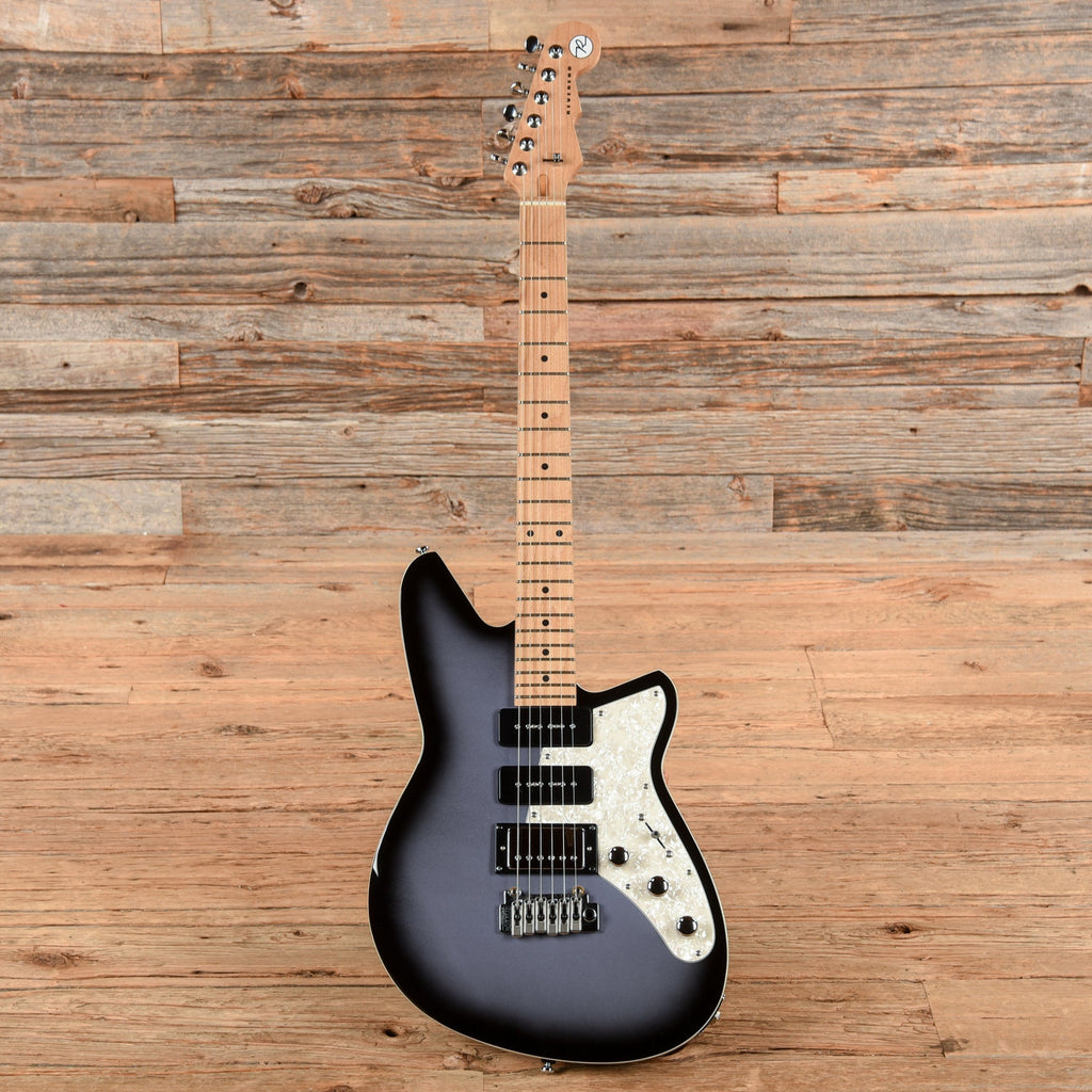 Reverend Six Gun HPP Periwinkle Burst 2025 - Angle 4 | MUSICTONER