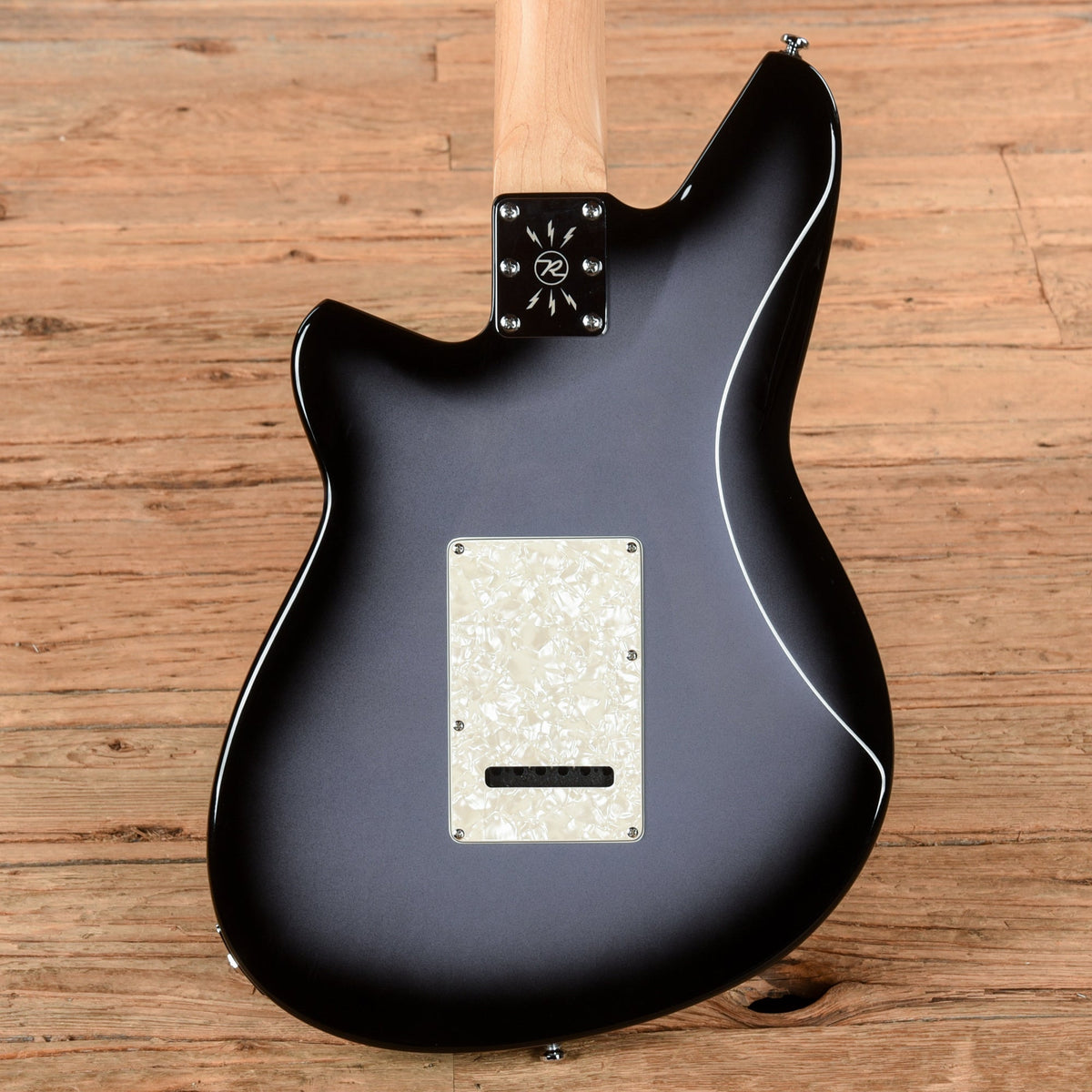 Reverend Six Gun HPP Periwinkle Burst 2025 - Angle 3 | MUSICTONER