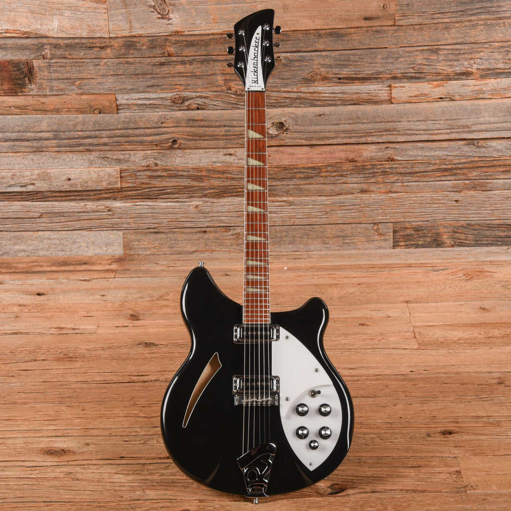 Rickenbacker 360 Jetglo 2005 - Angle 4 | MUSICTONER