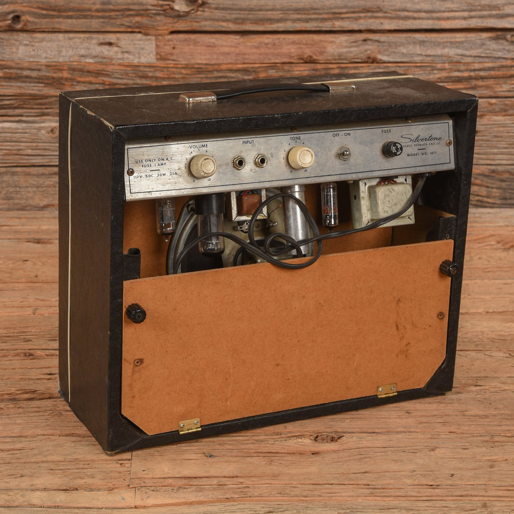 Silvertone Model 1471  1960s - Angle 2 | MUSICTONER