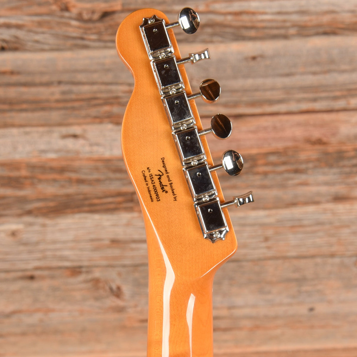 Squier Classic Vibe '60s Telecaster Thinline Natural 2024 - Angle 7 | MUSICTONER