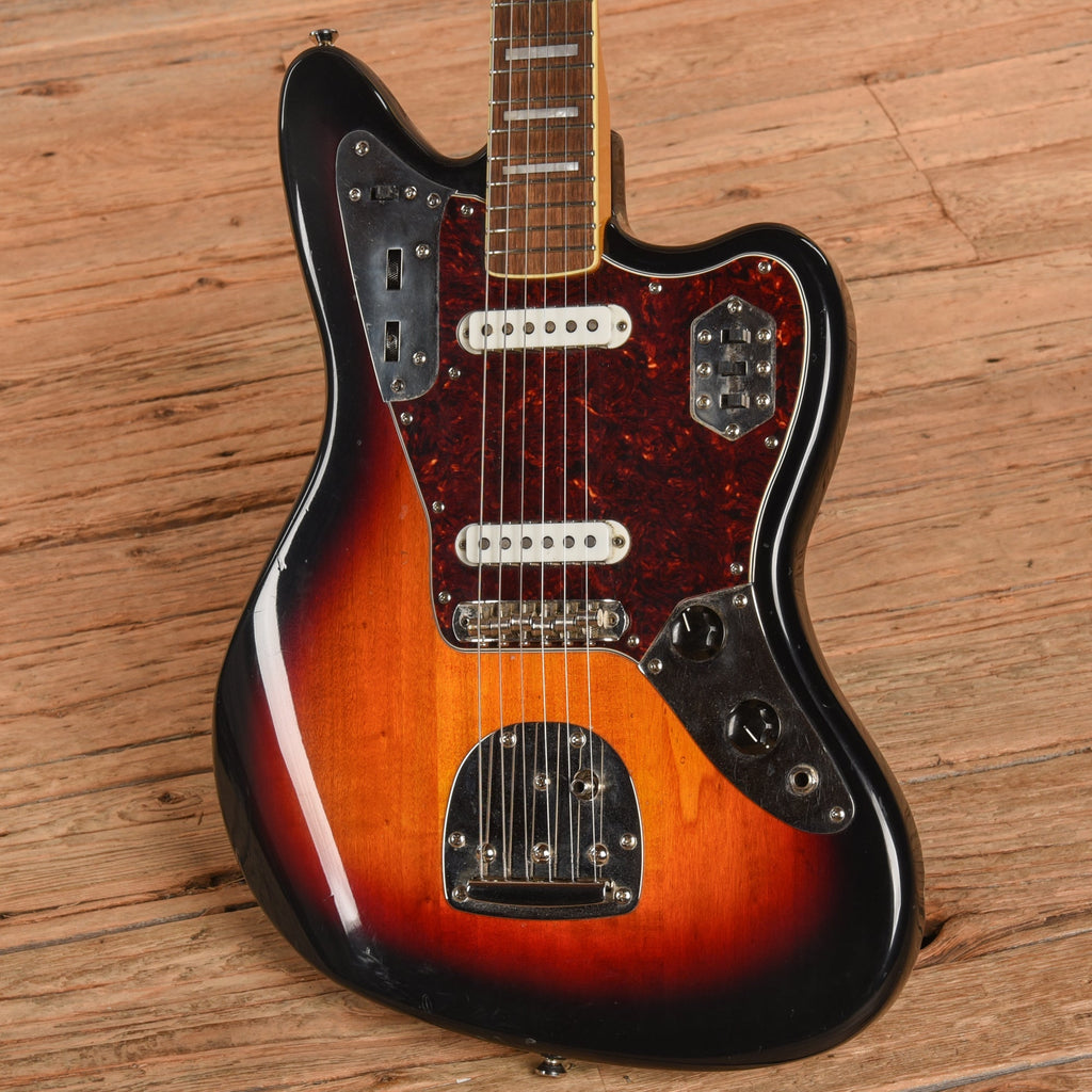 Squier Classic Vibe 70s Jaguar Sunburst 2019 - Angle 2 | MUSICTONER