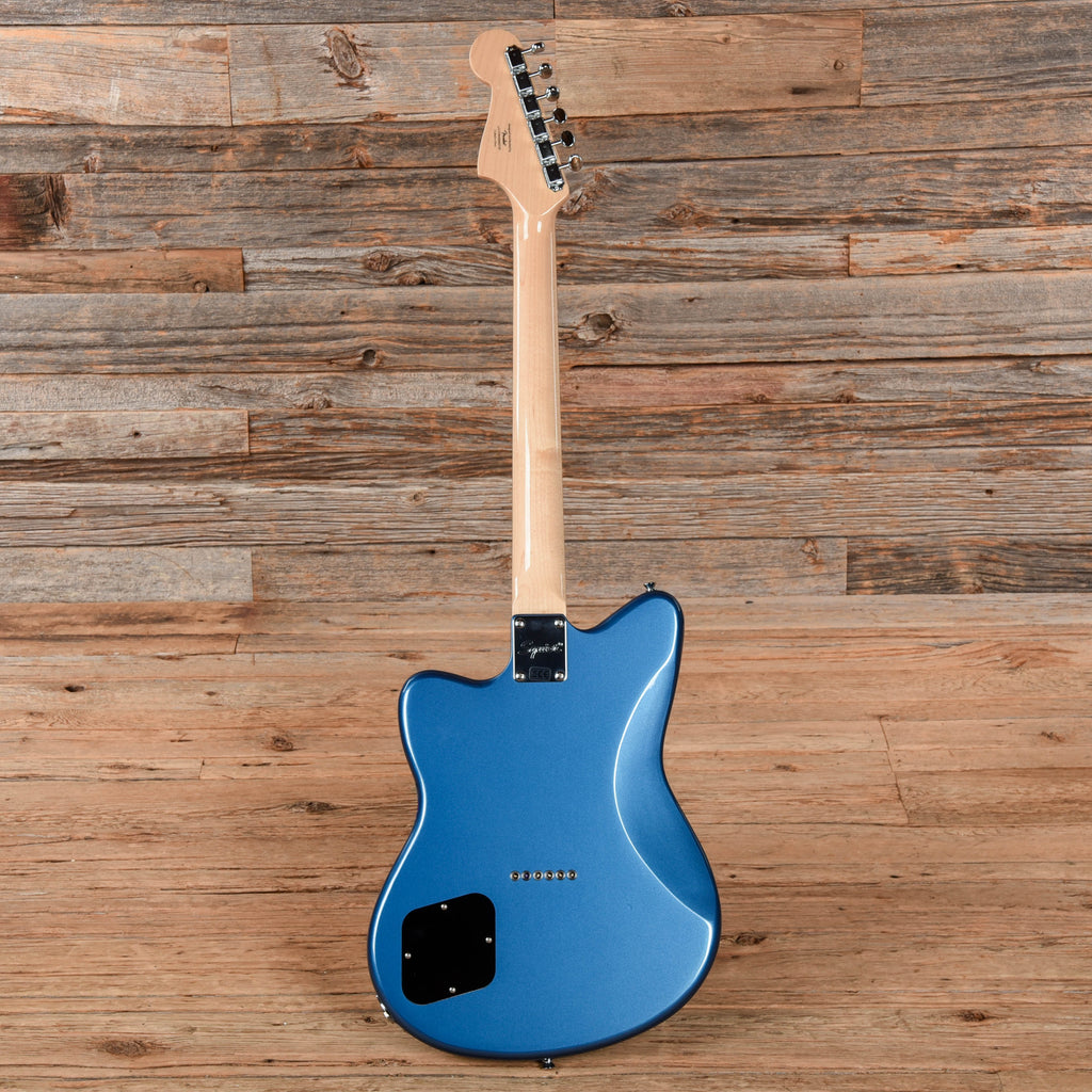 Squier Paranormal Toronado Lake Placid Blue 2020 - Angle 5 | MUSICTONER