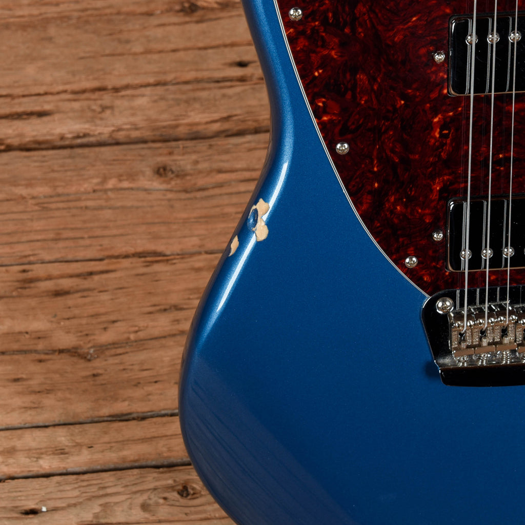 Squier Paranormal Toronado Lake Placid Blue 2020 - Angle 9 | MUSICTONER