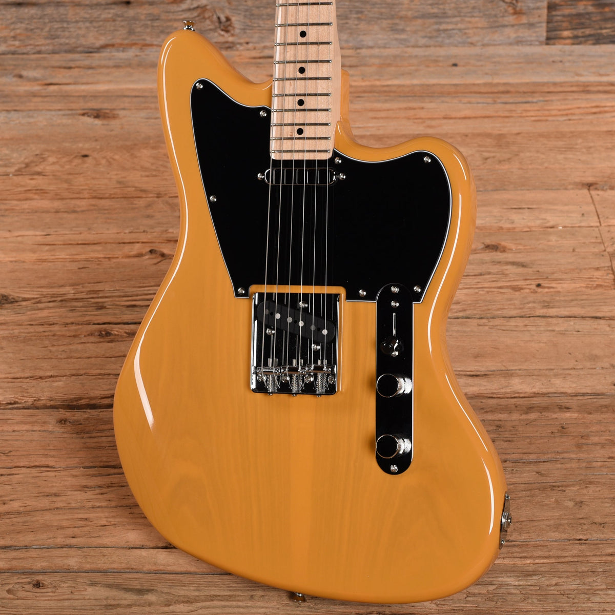 Squier Paranormal Offset Telecaster Butterscotch Blonde 2021 - Angle 2 | MUSICTONER