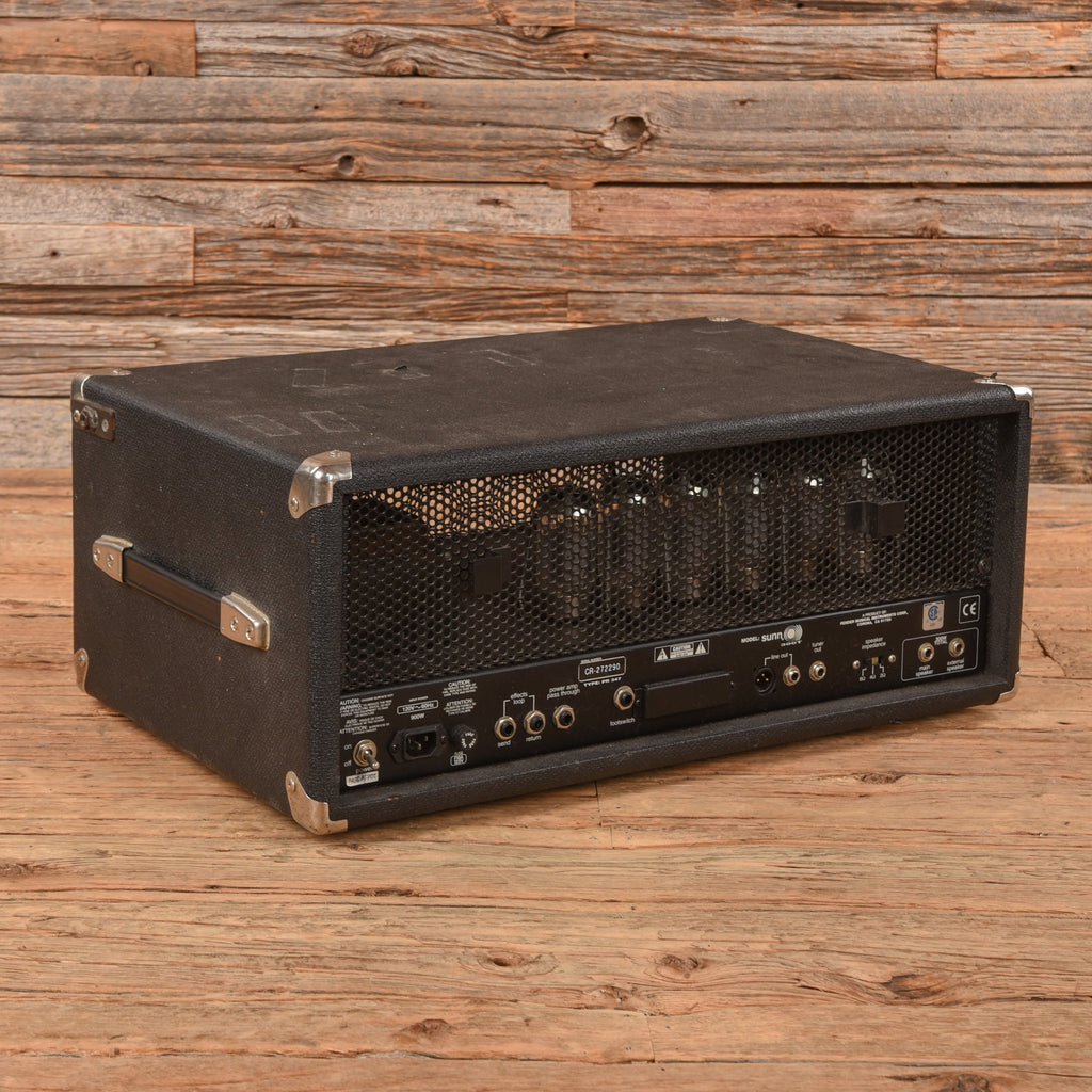 Sunn 300T 300w Bass Head - Angle 2 | MUSICTONER