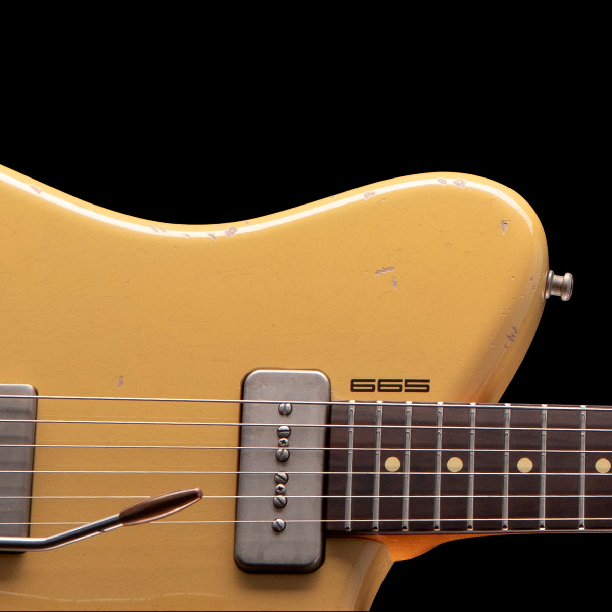 Tausch 665 RAW Nitro Relic Marshmallow Yellow