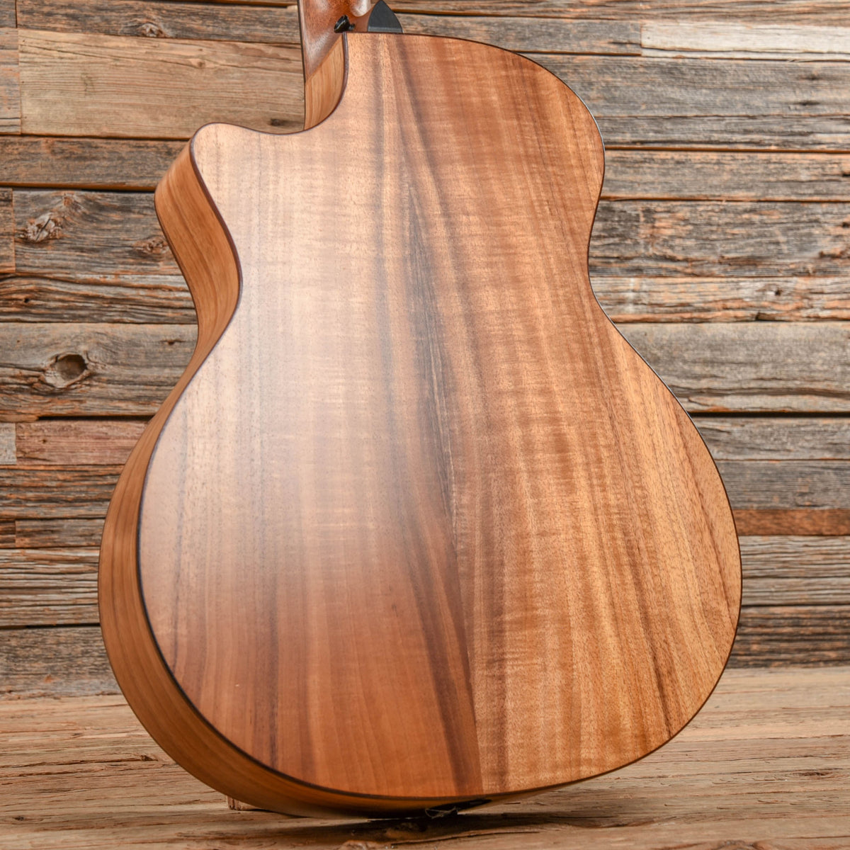 Taylor 724ce Grand Auditorium Hawaiian Koa Natural ES2