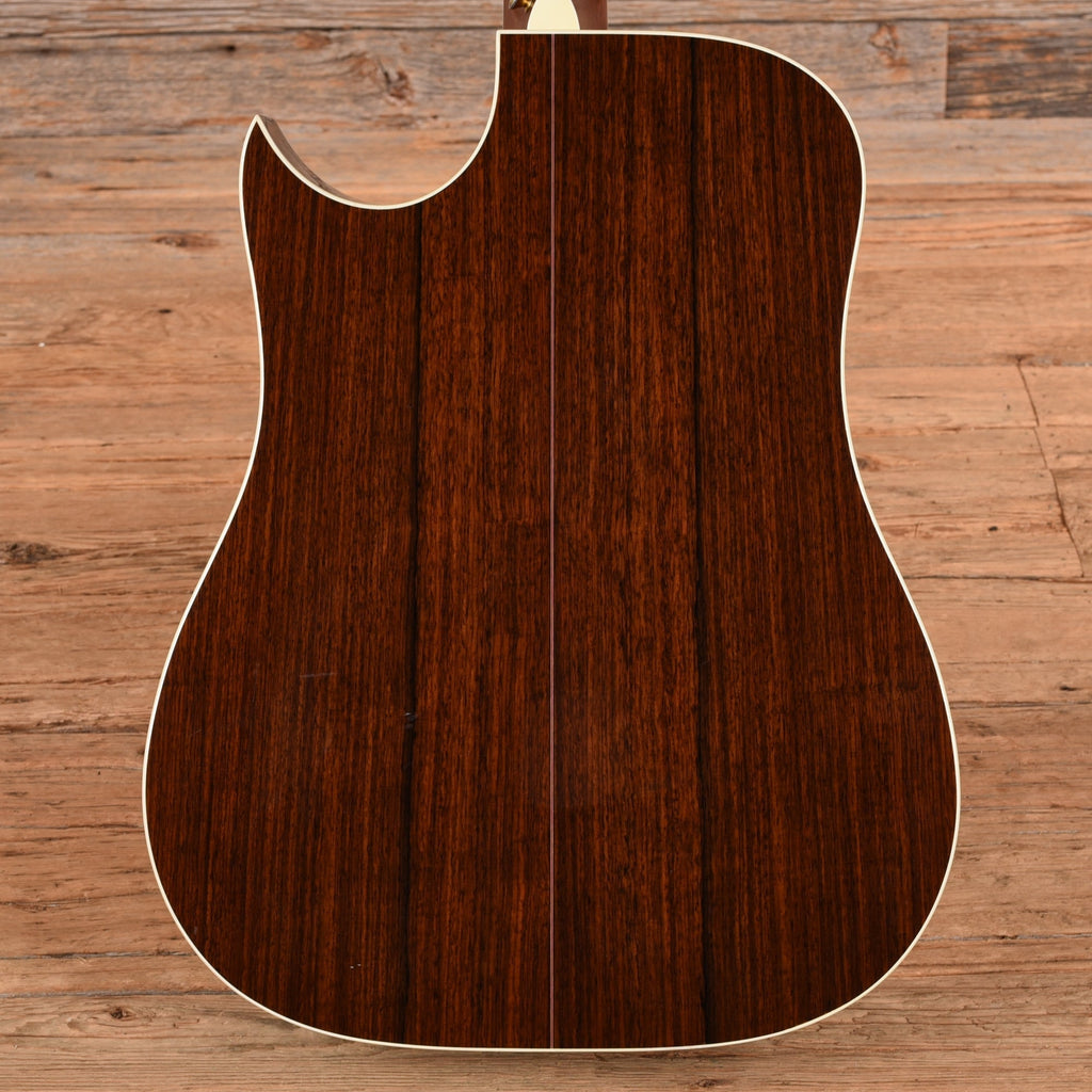 Taylor 810ce Natural 1995 - Angle 3 | MUSICTONER