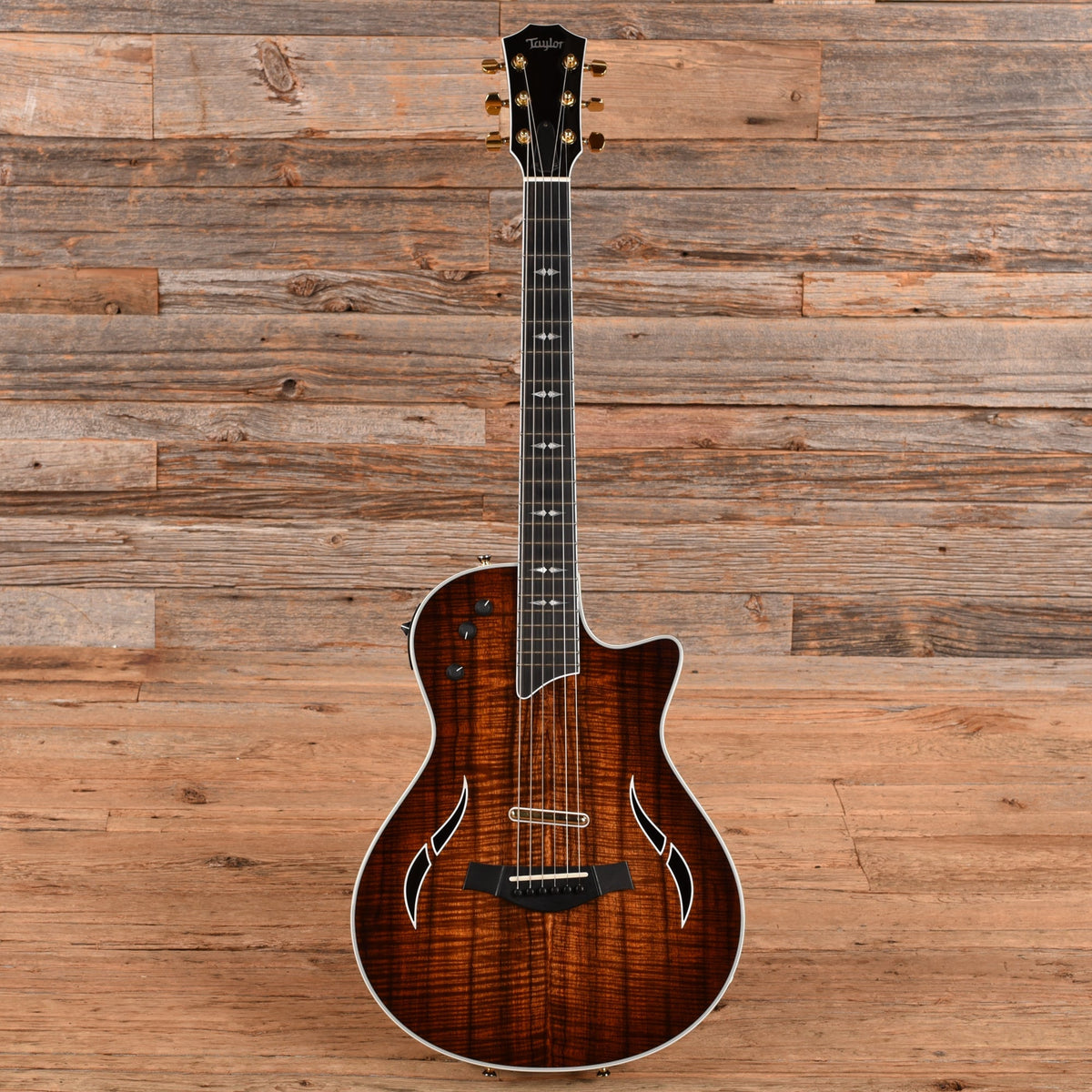 Taylor T5z Custom Shaded Edge Burst 2014 - Angle 4 | MUSICTONER