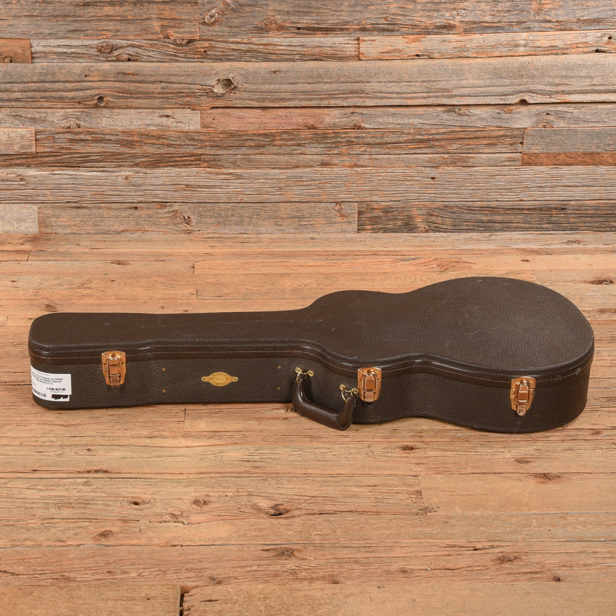 Taylor 612 Custom w/OHSC Sunburst - John Oates - Angle 8 | MUSICTONER