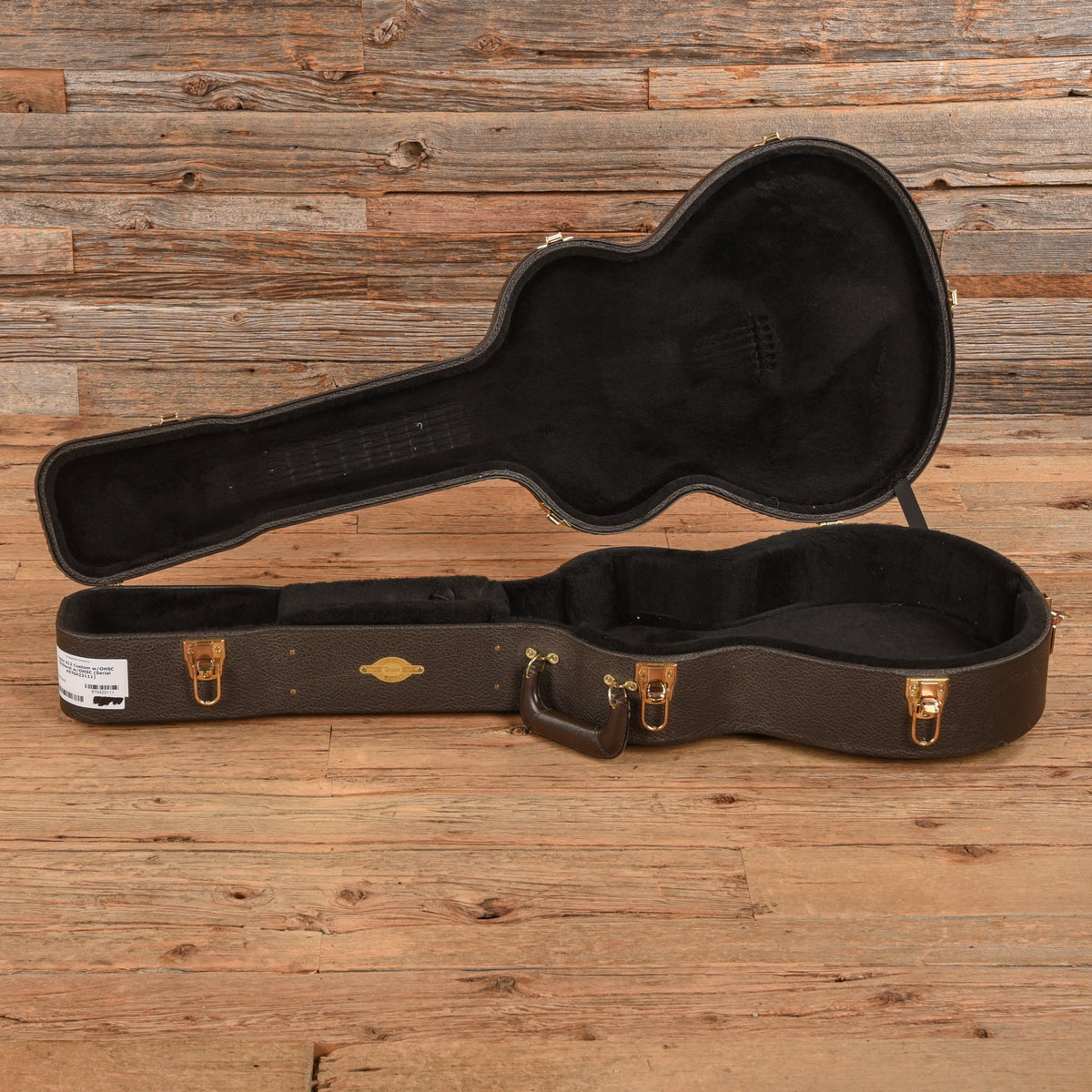 Taylor 612 Custom w/OHSC Sunburst - John Oates - Angle 9 | MUSICTONER