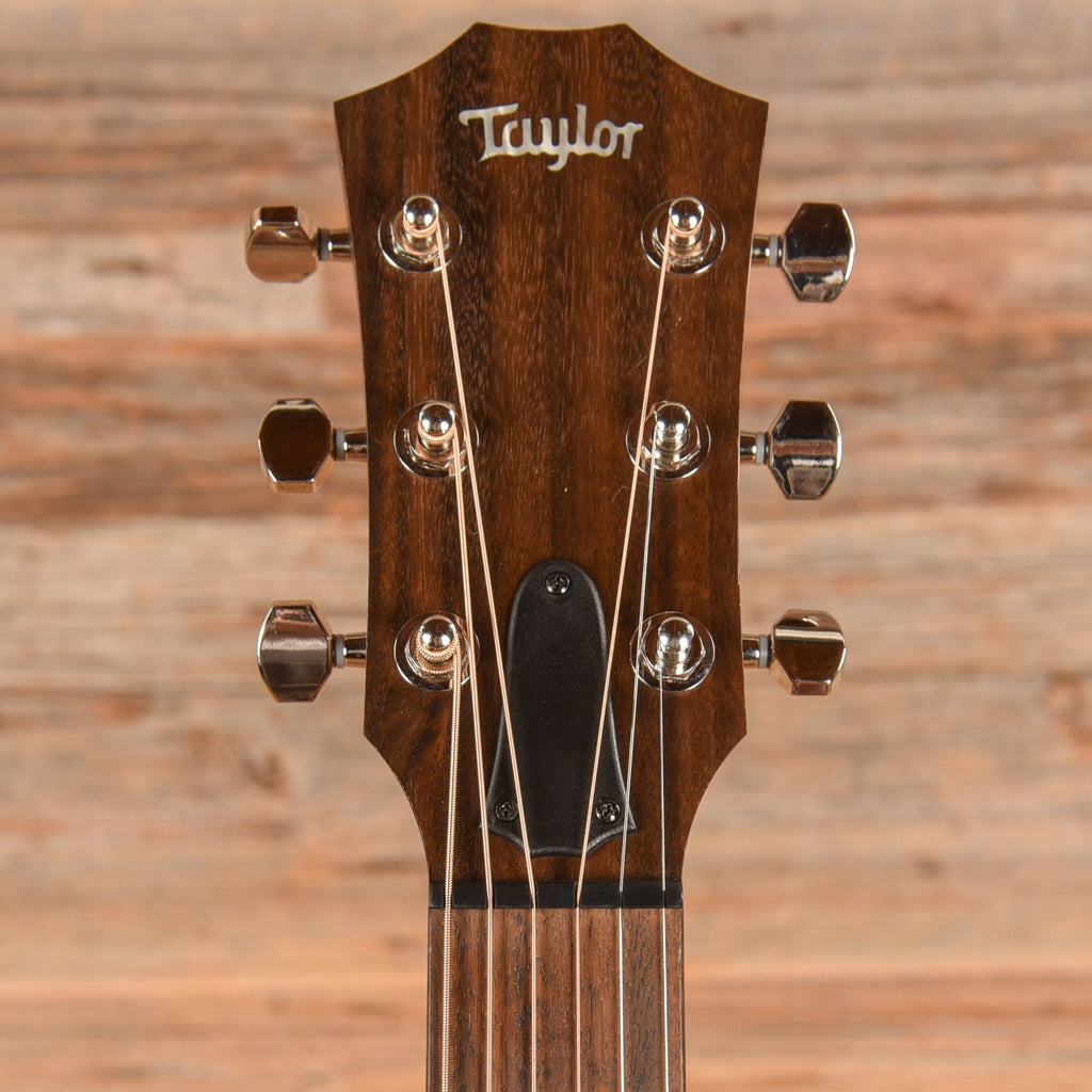 Taylor GTe Mahogany Natural - John Oates - Angle 6 | MUSICTONER
