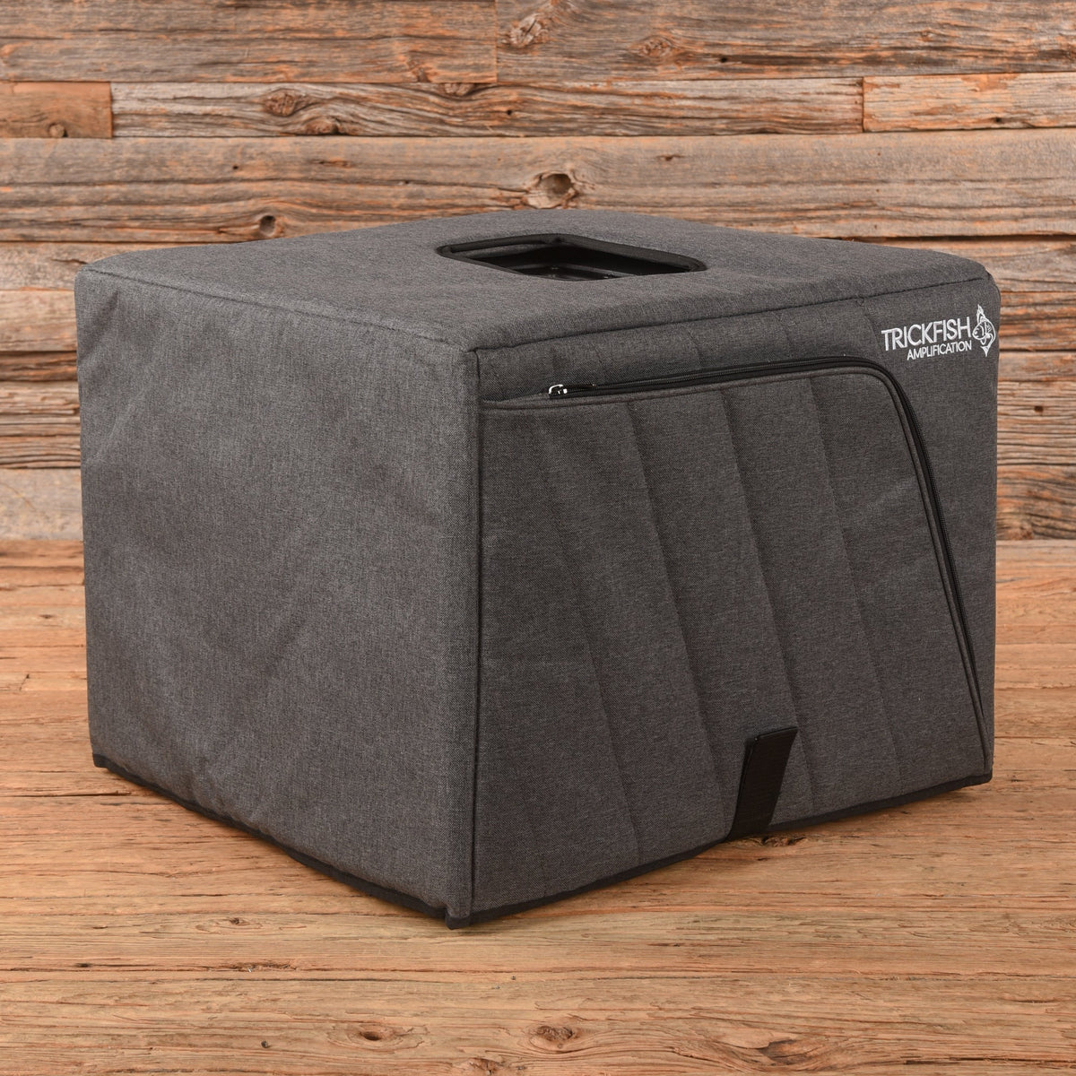 Trickfish TF112 8ohm Bass Speaker Cabinet Black - Angle 3 | MUSICTONER